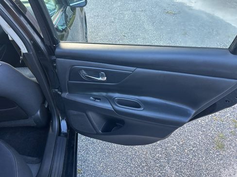 Used 2018 Nissan Altima 2.5 S FWD image 17