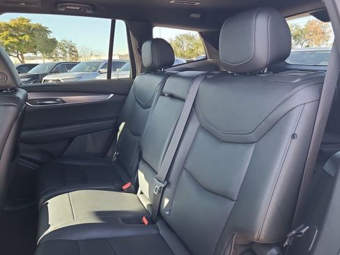 Used 2021 Cadillac XT6 Luxury image 20