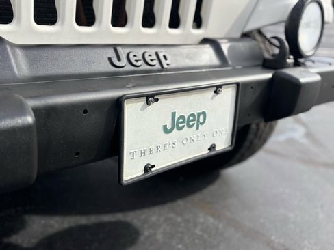 Used 1998 Jeep Wrangler Sahara image 10