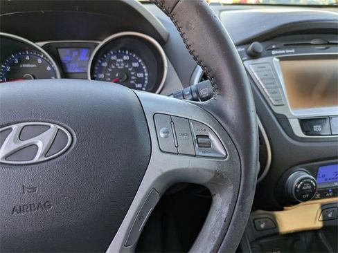 Used 2013 Hyundai Tucson Limited w/ Premium Pkg image 28