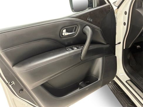 Used 2024 INFINITI QX80 Luxe image 13