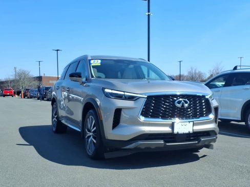 Certified 2023 INFINITI QX60 Sensory w/ Cargo Package AWD/4WD image 3