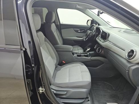 Used 2020 Chevrolet Blazer LT FWD image 19