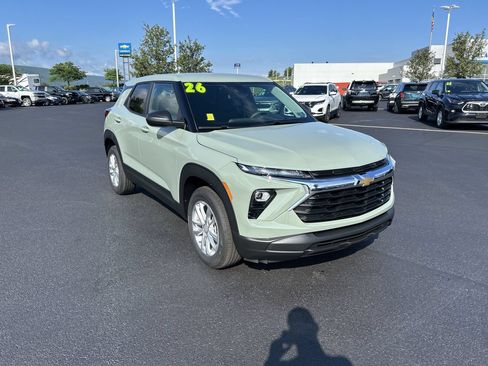 New 2026 Chevrolet TrailBlazer LS w/ LS Convenience Package AWD/4WD image 1