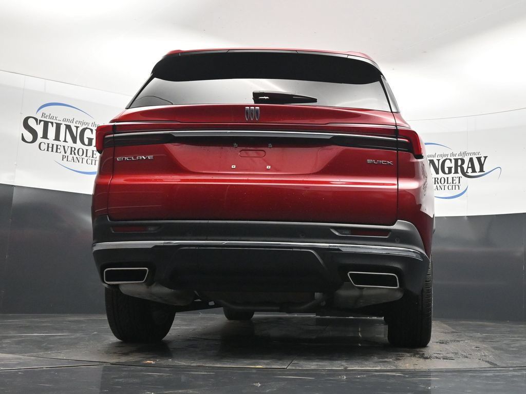 Used 2025 Buick Enclave Preferred w/ Power Package FWD image 31