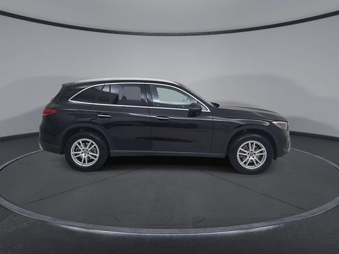 Used 2023 Mercedes-Benz GLC 300 4MATIC image 18