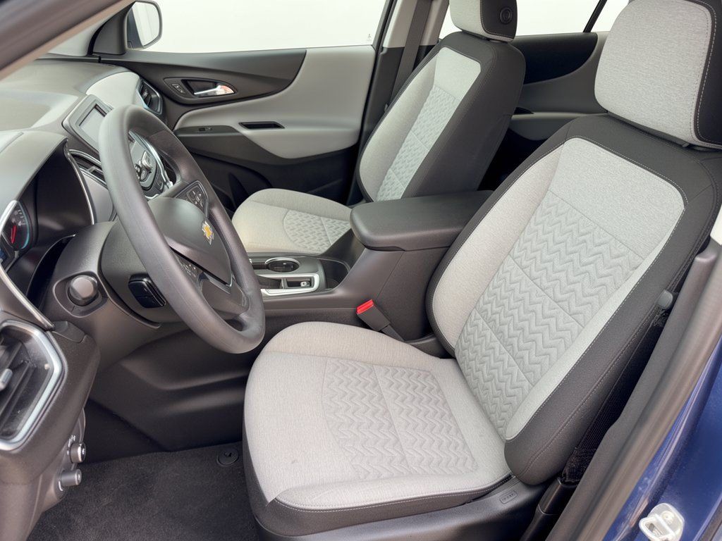 Used 2024 Chevrolet Equinox LS w/ LS Convenience Package FWD image 5