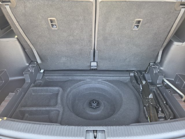 Used 2023 Volkswagen Atlas SE w/ Panoramic Sunroof Package AWD/4WD image 28