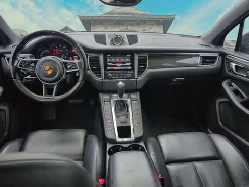 Used 2018 Porsche Macan GTS image 17
