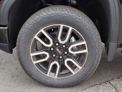 New 2026 GMC Sierra 1500 AT4 w/ AT4 Premium Package image 27