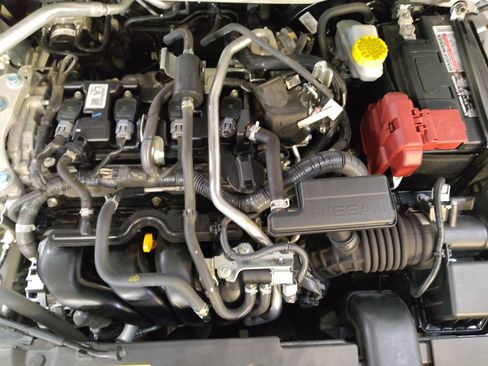 Used 2024 Nissan Sentra SV FWD image 30