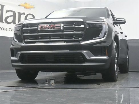 Used 2025 GMC Acadia Elevation image 4