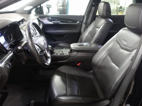 Used 2021 Cadillac XT5 Premium Luxury w/ LPO, Floor Liner Package image 10