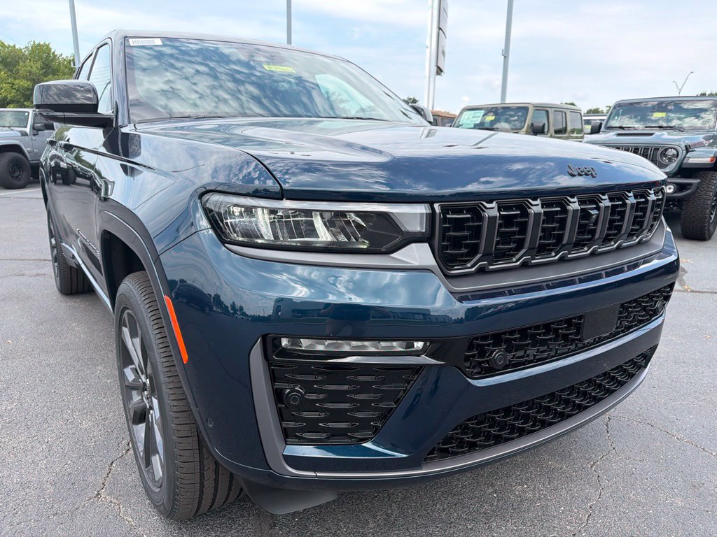 New 2026 Jeep Grand Cherokee Limited AWD/4WD image 45