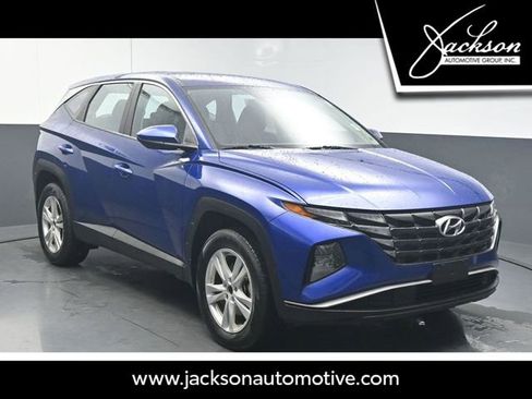 Used 2023 Hyundai Tucson SE AWD/4WD image 1