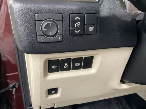Used 2020 Lexus GX 460 460 image 35