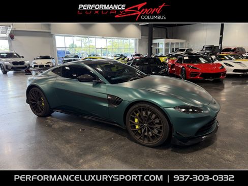Used 2022 Aston Martin V8 Vantage Coupe RWD image 1