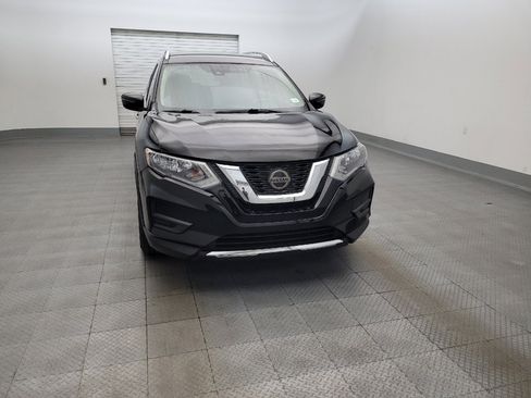 Used 2020 Nissan Rogue SV FWD image 14