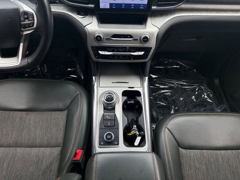 Used 2022 Ford Explorer Timberline w/ Timberline Technology Package image 5