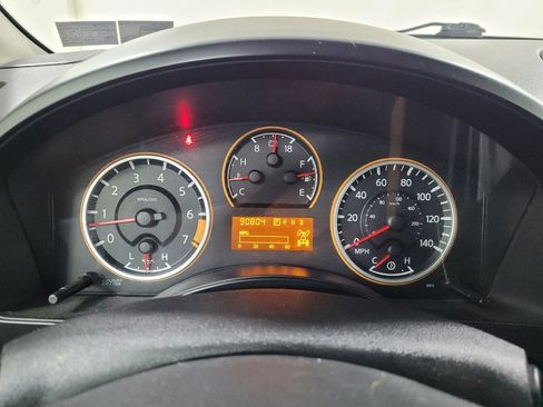 Used 2015 Nissan Titan SV w/ SV Value Truck Package AWD/4WD image 23