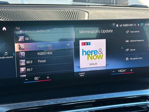 Used 2023 BMW 230i Coupe w/ M Sport Package image 15