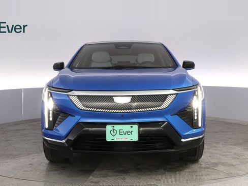 Used 2025 Cadillac Optiq Luxury 1 AWD/4WD image 12