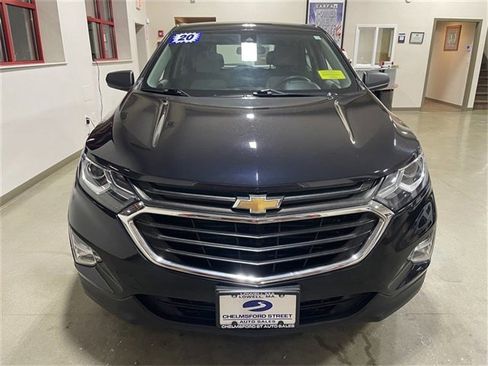 Used 2020 Chevrolet Equinox LS image 2