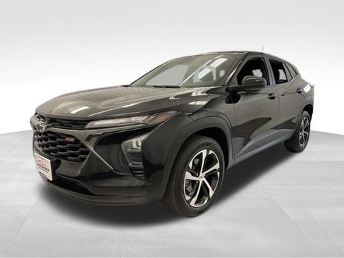 Used 2024 Chevrolet Trax RS FWD image 3