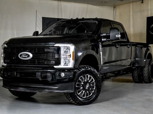 Used 2025 Ford F350 XLT image 5