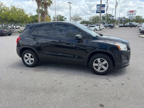 Used 2016 Chevrolet Trax LS image 4