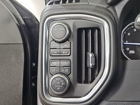 Used 2022 GMC Sierra 1500 SLT w/ SLT Premium Plus Package image 31