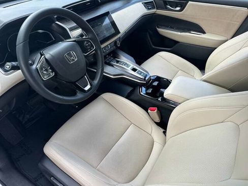 Used 2018 Honda Clarity Touring image 11