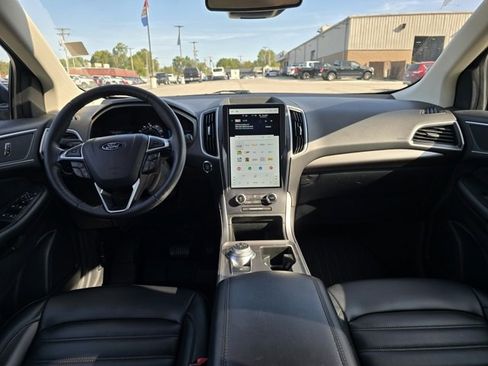 Used 2023 Ford Edge SEL w/ Convenience Package image 15