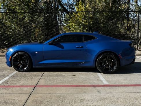 Used 2022 Chevrolet Camaro LT w/ RS Package image 14