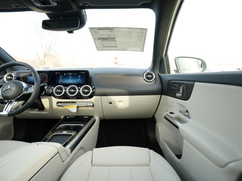New 2026 Mercedes-Benz GLA 250 image 25