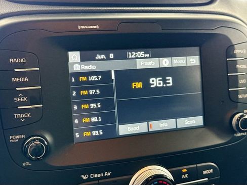 Used 2018 Kia Soul + FWD image 15