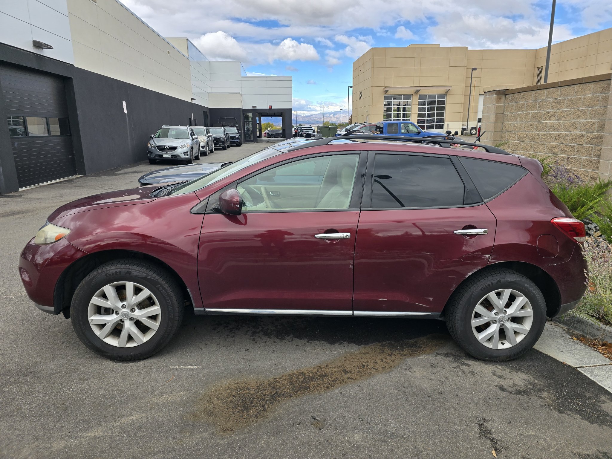 Used 2011 Nissan Murano SL w/ Navigation Pkg AWD/4WD image 12