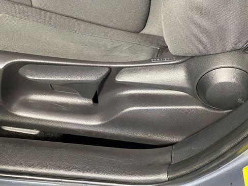 Used 2022 Toyota Corolla LE image 15