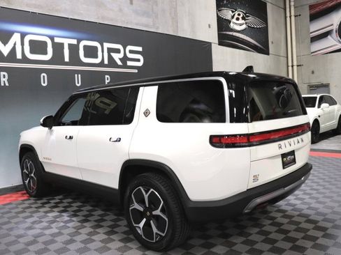 Used 2023 Rivian R1S Adventure Quad AWD/4WD image 4