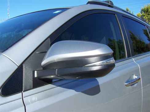 Used 2018 Toyota RAV4 Limited image 23