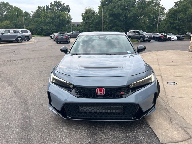 Used 2025 Honda Civic Type R image 2