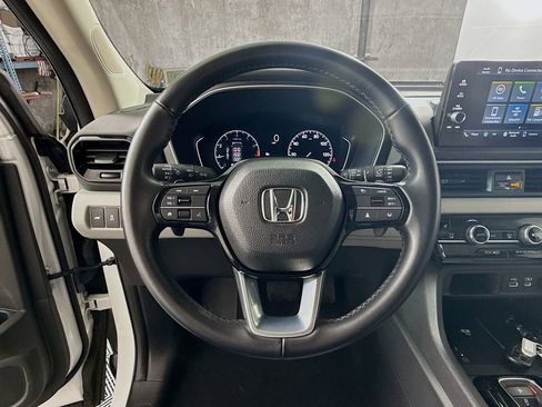 Certified 2023 Honda Pilot EX-L image 11
