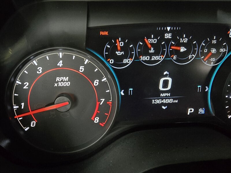 Used 2017 Chevrolet Camaro LT RWD image 33