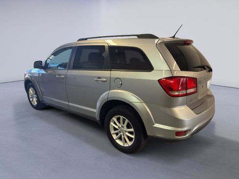 Used 2015 Dodge Journey SXT w/ Flexible Seating Group image 5