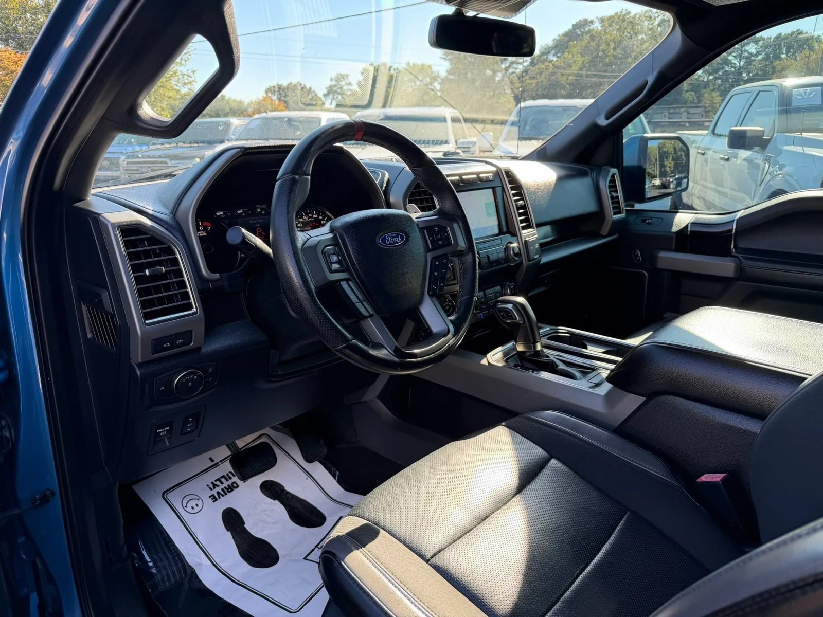Used 2019 Ford F150 Raptor w/ Equipment Group 802A Luxury AWD/4WD image 11
