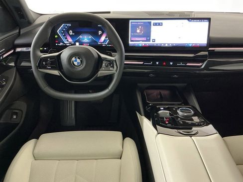 Certified 2024 BMW 530i w/ Premium Package RWD image 9