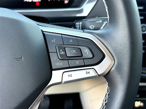 Certified 2023 Volkswagen Tiguan SE w/ Panoramic Sunroof Package image 15