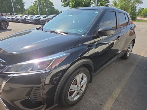 Certified 2022 Nissan Kicks S FWD image 1