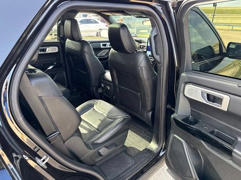 Used 2021 Ford Explorer ST w/ Equipment Group 401A AWD/4WD image 12