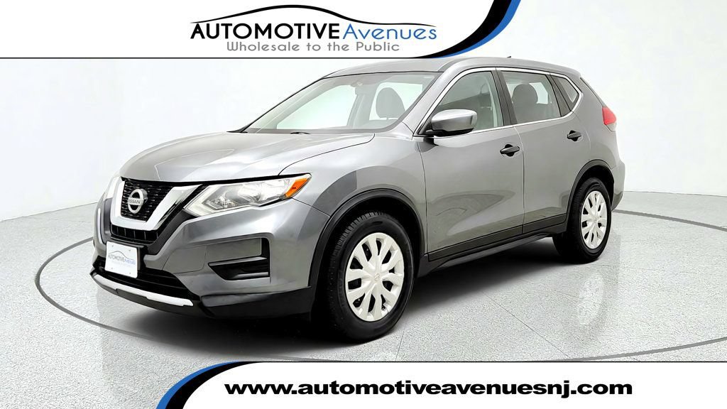 Used 2017 Nissan Rogue S FWD image 1